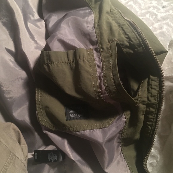 NWOT DKNY Army Green Jacket - Picture 4 of 5